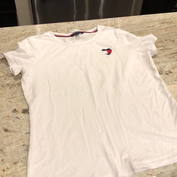 Tommy Hilfiger Tops - Tommy Hilfiger shirt